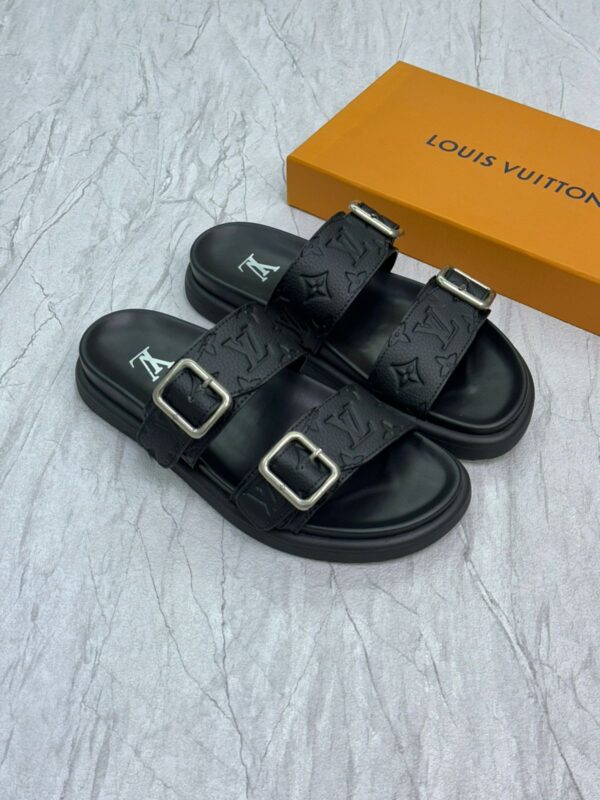 Louis Vuitton Beige Slippers Replica - Image 2