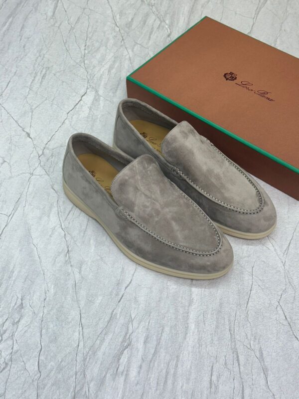 Master Copy Loro Piana Replica Dubai