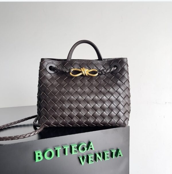 Bottega Veneta Handbag Replica