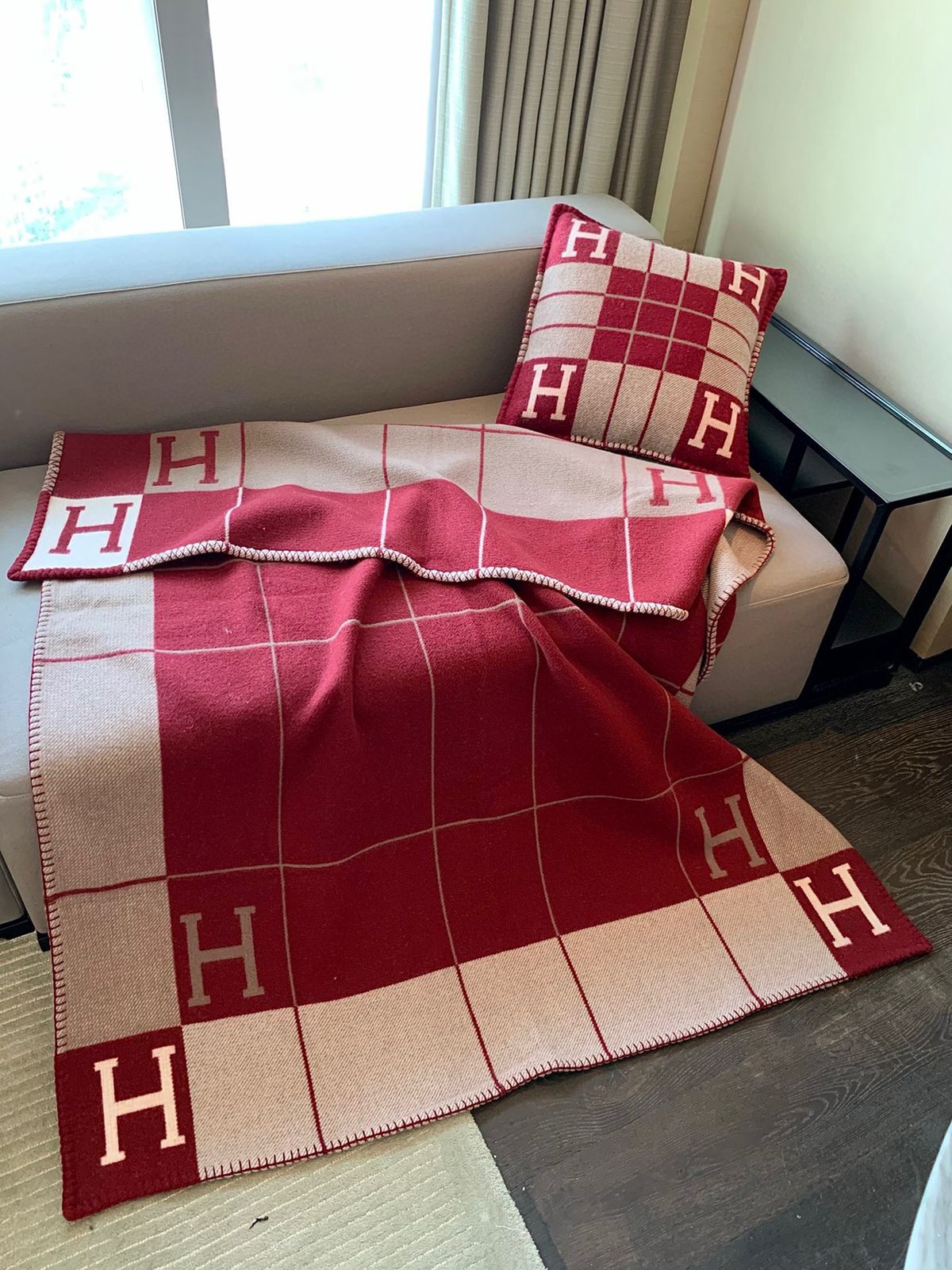 Hermes Blanket & Pillow