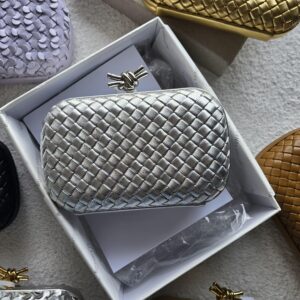 Bottega Veneta Master Copy Clutch
